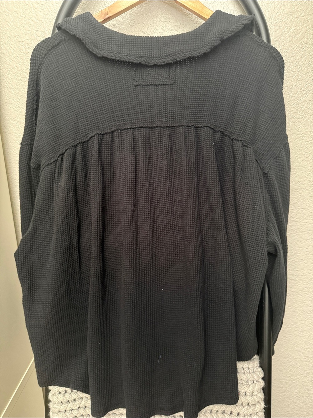 We the free queen of hearts, thermal top - Picture 8 of 12